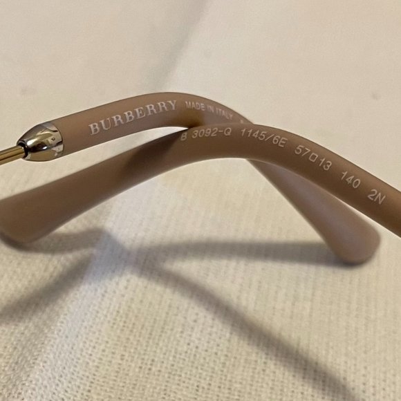 Authentic BURBERRY Blonde Aviator Sunglasses with hard case